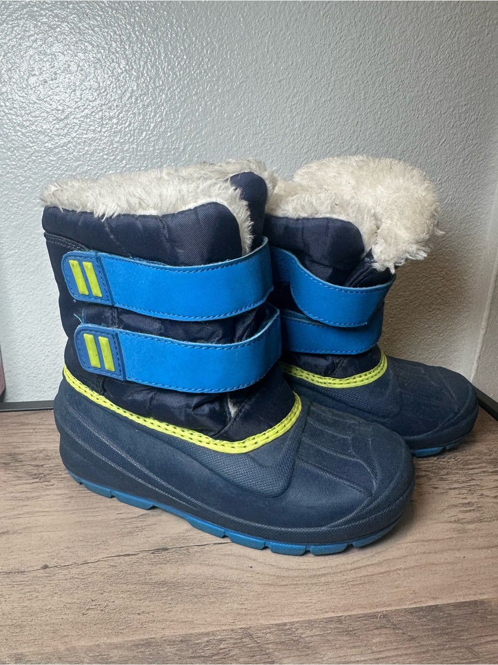 Kids Navy and Blue cat and jacks Winter Snow Boots with Fleece Lining